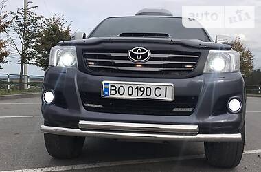 Внедорожник / Кроссовер Toyota Hilux 2014 в Кременце