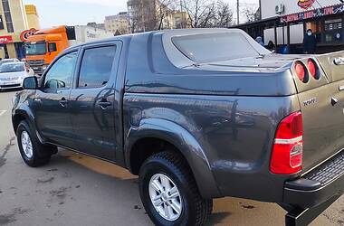 Пикап Toyota Hilux 2015 в 