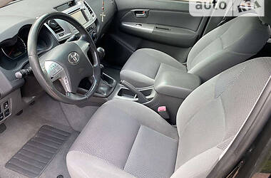 Пикап Toyota Hilux 2012 в Хусте