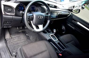 Пікап Toyota Hilux 2017 в 