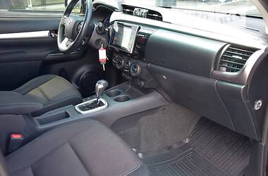 Пікап Toyota Hilux 2017 в 