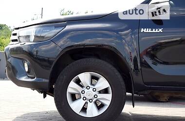 Пікап Toyota Hilux 2017 в 