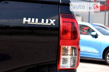 Пікап Toyota Hilux 2017 в 