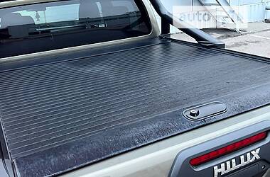 Внедорожник / Кроссовер Toyota Hilux 2021 в 