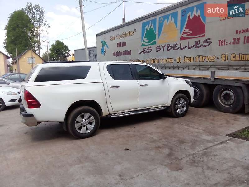 Пікап Toyota Hilux 2017 в Хмільнику