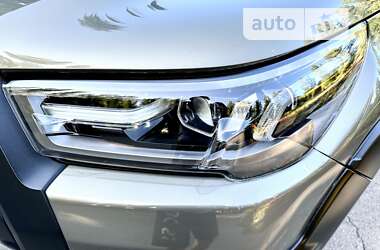 Пикап Toyota Hilux 2020 в 
