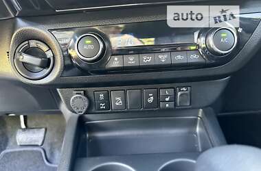 Пикап Toyota Hilux 2020 в 