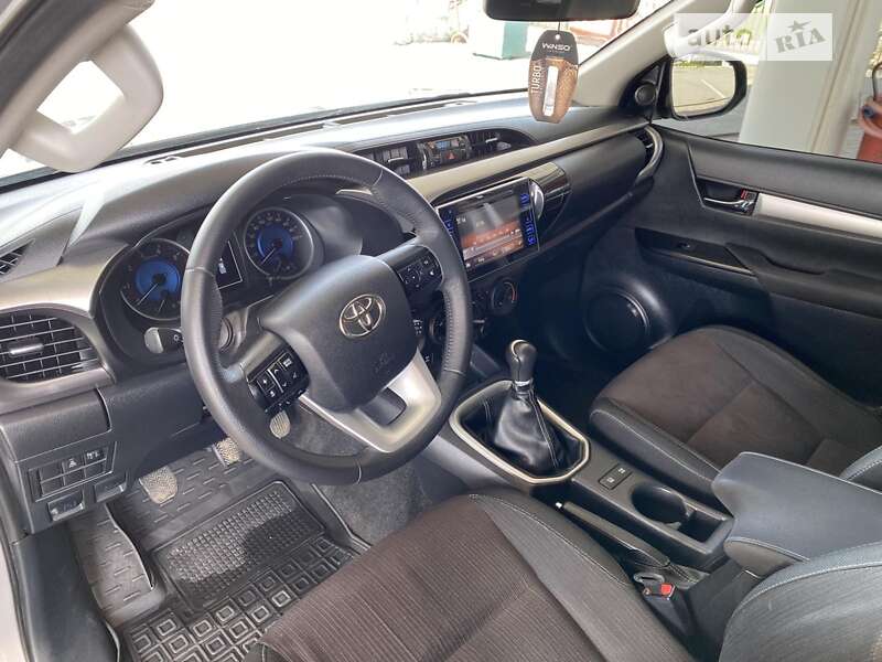 Пикап Toyota Hilux 2017 в Полтаве