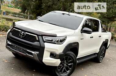 Пікап Toyota Hilux 2022 в 
