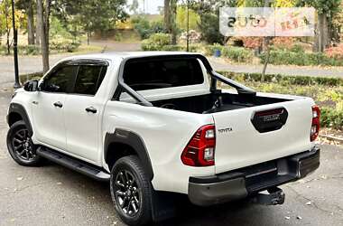 Пікап Toyota Hilux 2022 в 
