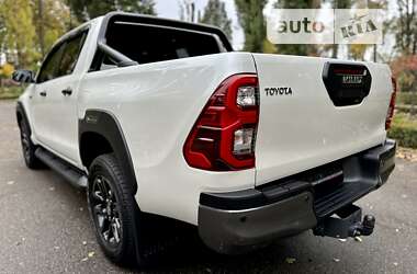 Пікап Toyota Hilux 2022 в 