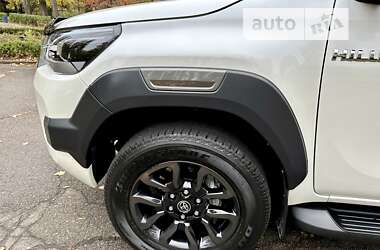 Пікап Toyota Hilux 2022 в 