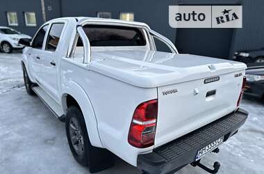 Пикап Toyota Hilux 2014 в 