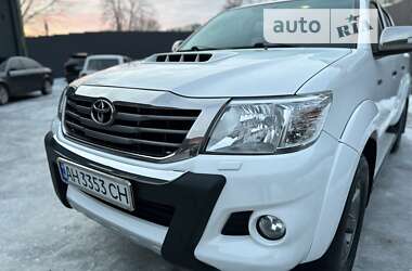 Пикап Toyota Hilux 2014 в 
