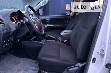 Пикап Toyota Hilux 2014 в 