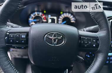 Пикап Toyota Hilux 2021 в 