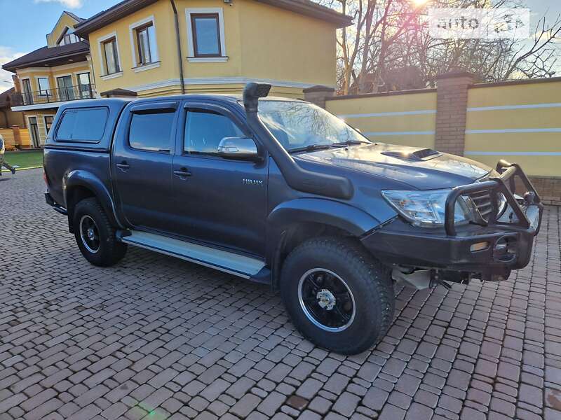 Пикап Toyota Hilux 2014 в Киеве