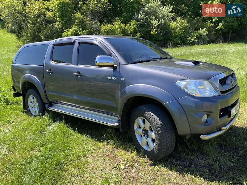 Пикап Toyota Hilux 2011 в Харькове