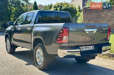 Пикап Toyota Hilux 2015 в 