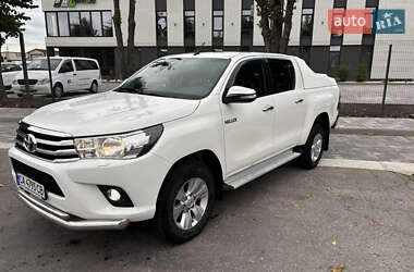 Toyota Hilux 2015