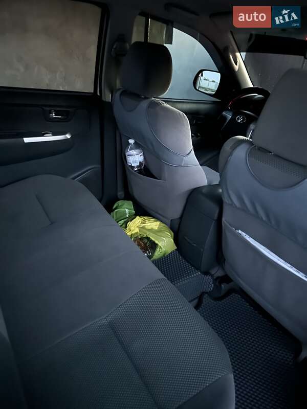 Пікап Toyota Hilux 2013 в Березнегуватому