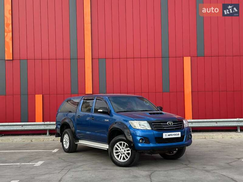 Toyota Hilux 2014