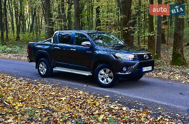 Toyota Hilux 2015