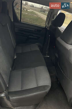 Пикап Toyota Hilux 2017 в 