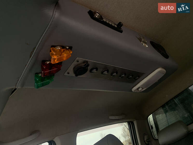 Пікап Toyota Hilux 2011 в Запоріжжі