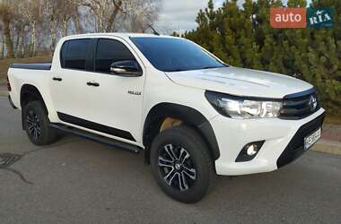 Пикап Toyota Hilux 2017 в Киеве