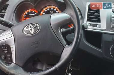 Пікап Toyota Hilux 2014 в Києві