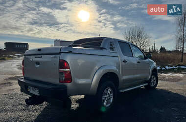 Пикап Toyota Hilux 2013 в Львове