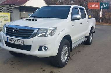 Пикап Toyota Hilux 2013 в Тячеве