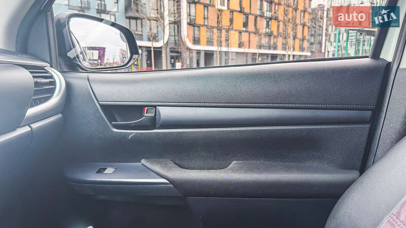 Пікап Toyota Hilux 2022 в Києві