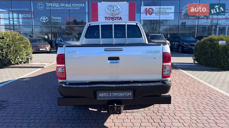 Пікап Toyota Hilux 2012 в Хмельницькому