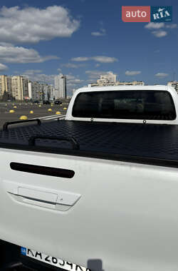 Пикап Toyota Hilux 2017 в 