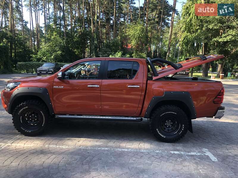 Пикап Toyota Hilux 2017 в Киеве
