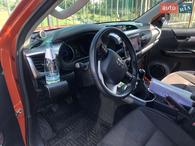 Пикап Toyota Hilux 2017 в Киеве