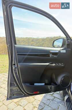 Пикап Toyota Hilux 2019 в 