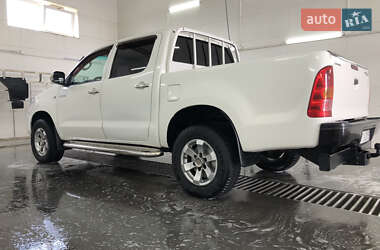 Пикап Toyota Hilux 2011 в Ивано-Франковске