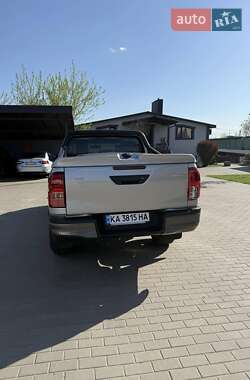Пикап Toyota Hilux 2021 в 