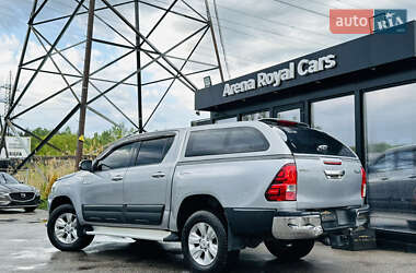 Пикап Toyota Hilux 2016 в 