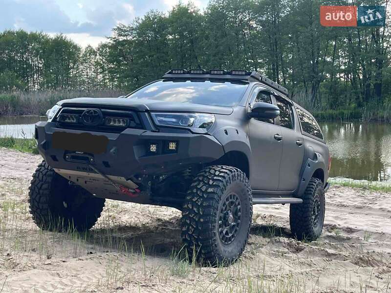 Toyota Hilux 2021
