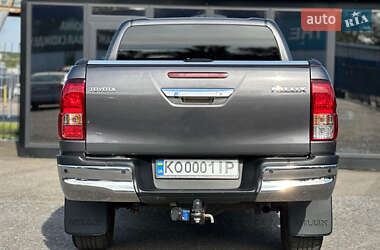 Пикап Toyota Hilux 2021 в 