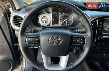 Пикап Toyota Hilux 2021 в 