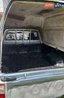Пикап Toyota Hilux 2005 в 
