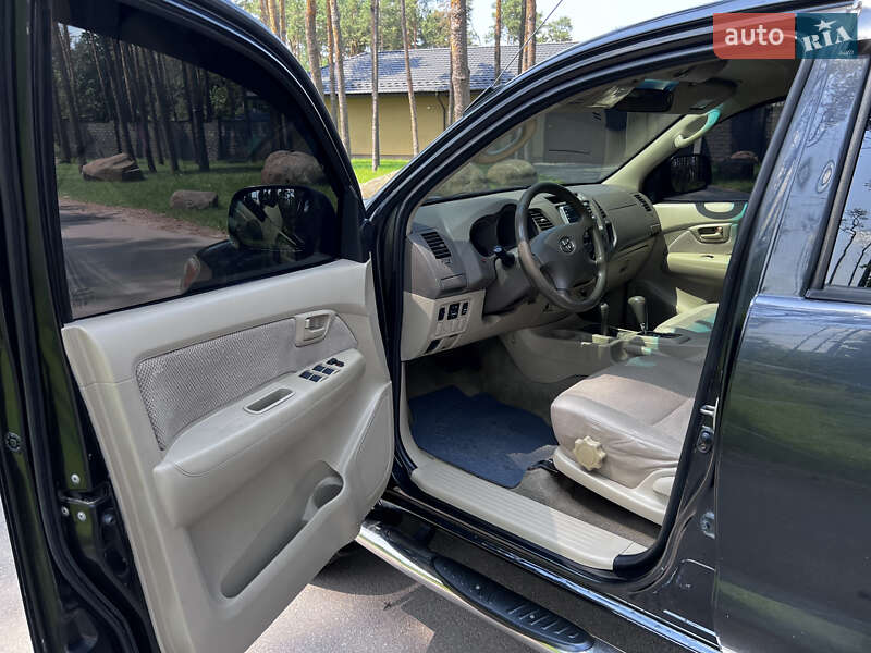Пикап Toyota Hilux 2007 в Житомире