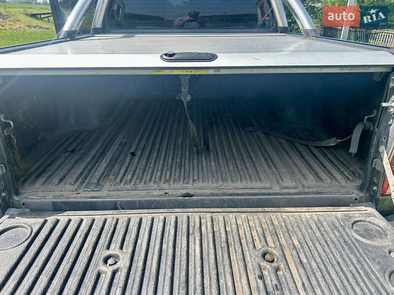 Пикап Toyota Hilux 2022 в Сумах