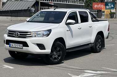 Пикап Toyota Hilux 2017 в Киеве