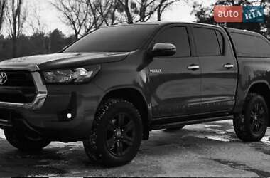 Пикап Toyota Hilux 2022 в Старой Синяве